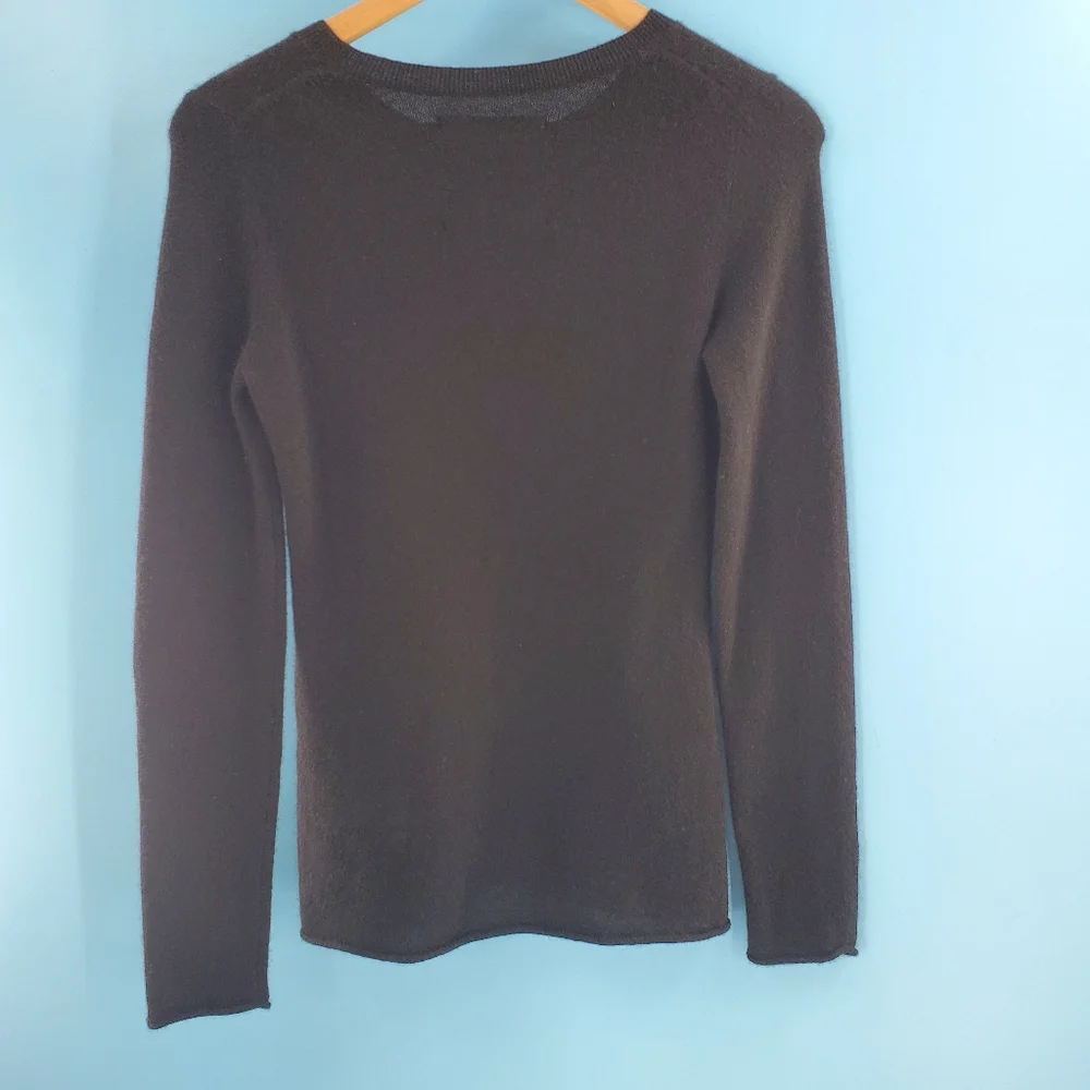 Old Navy black cashmere sweater - Picture 10 of 13